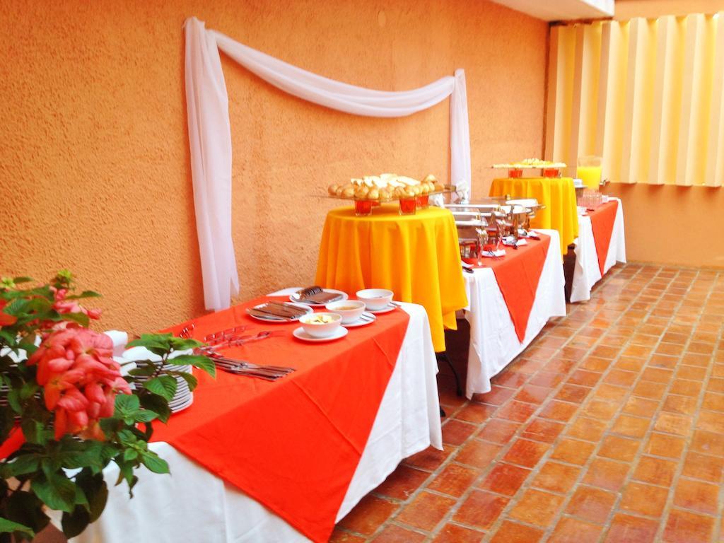 Hotel Imperial Cap-Haïtien エクステリア 写真