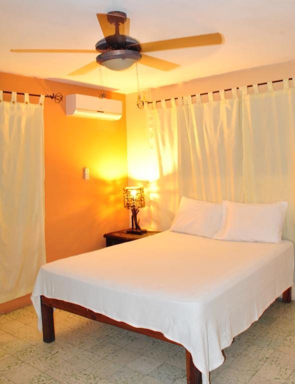 Hotel Imperial Cap-Haïtien エクステリア 写真