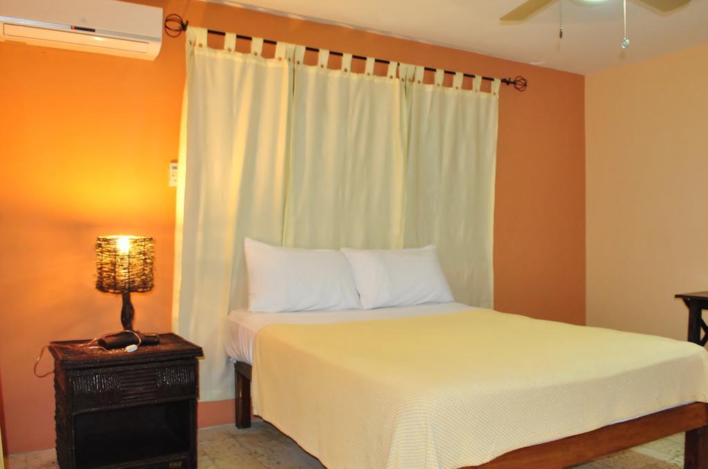 Hotel Imperial Cap-Haïtien エクステリア 写真